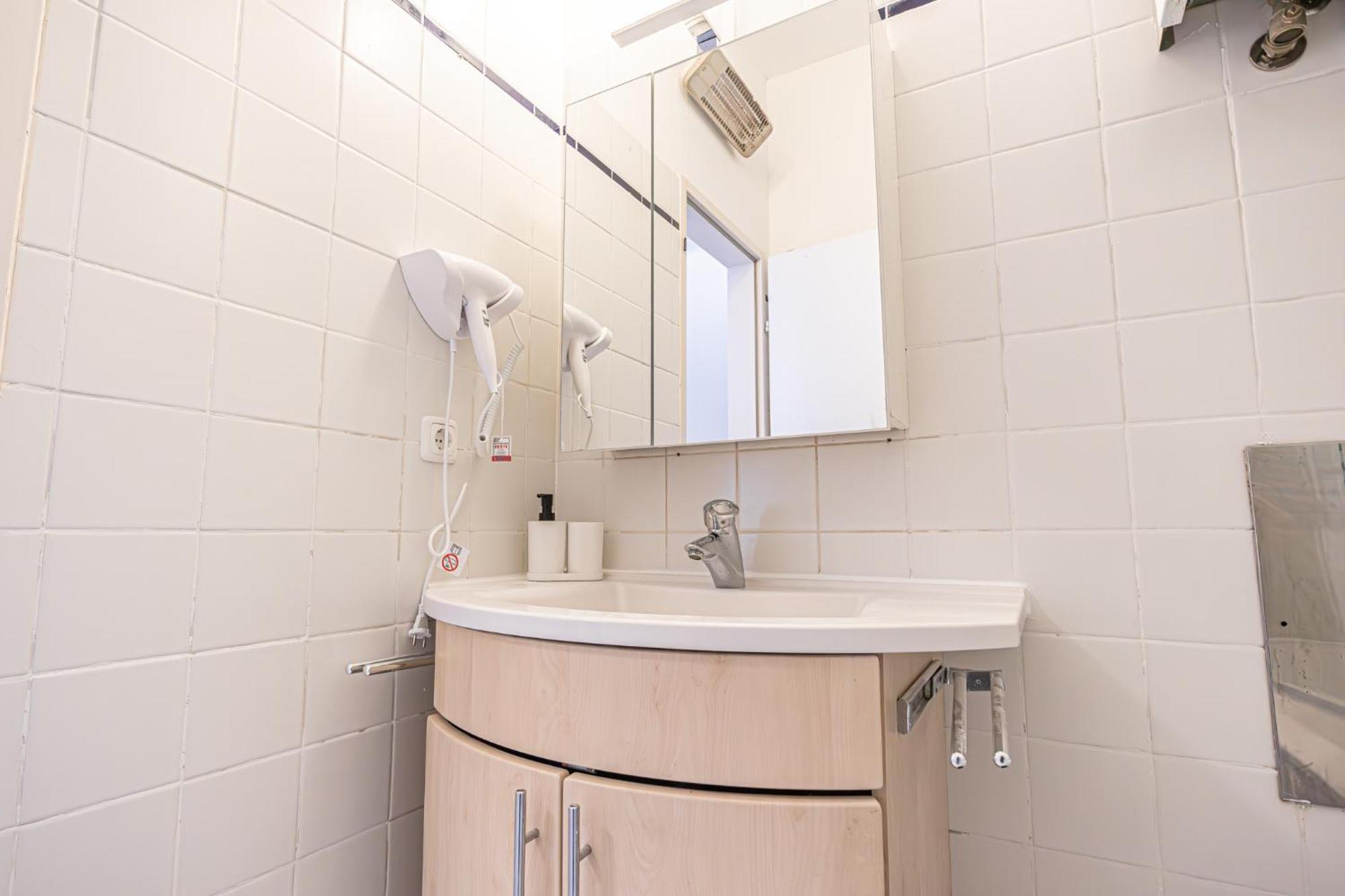 Lovely 2br & 1lr In The Heart Of Apartment